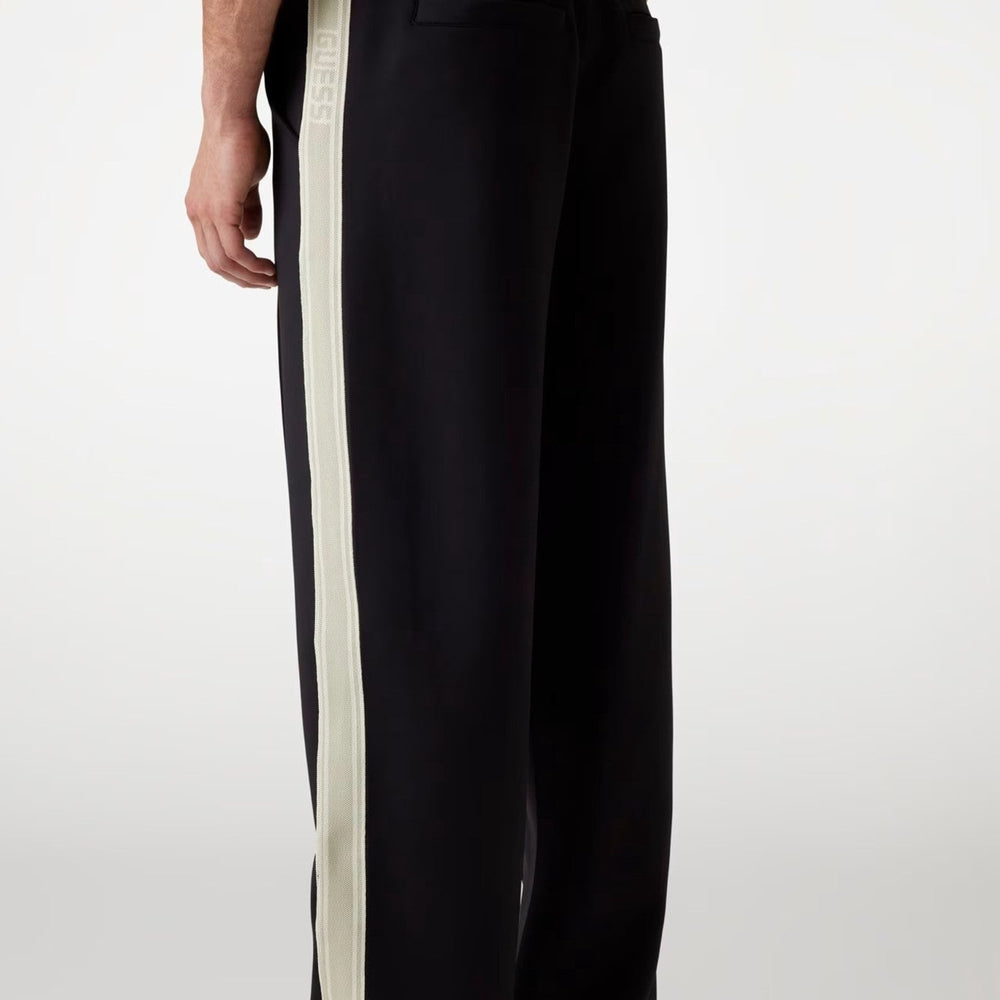 
                      
                        Pantaloni GUESS de Barbati IMBRACAMINTE GUESS
                      
                    
