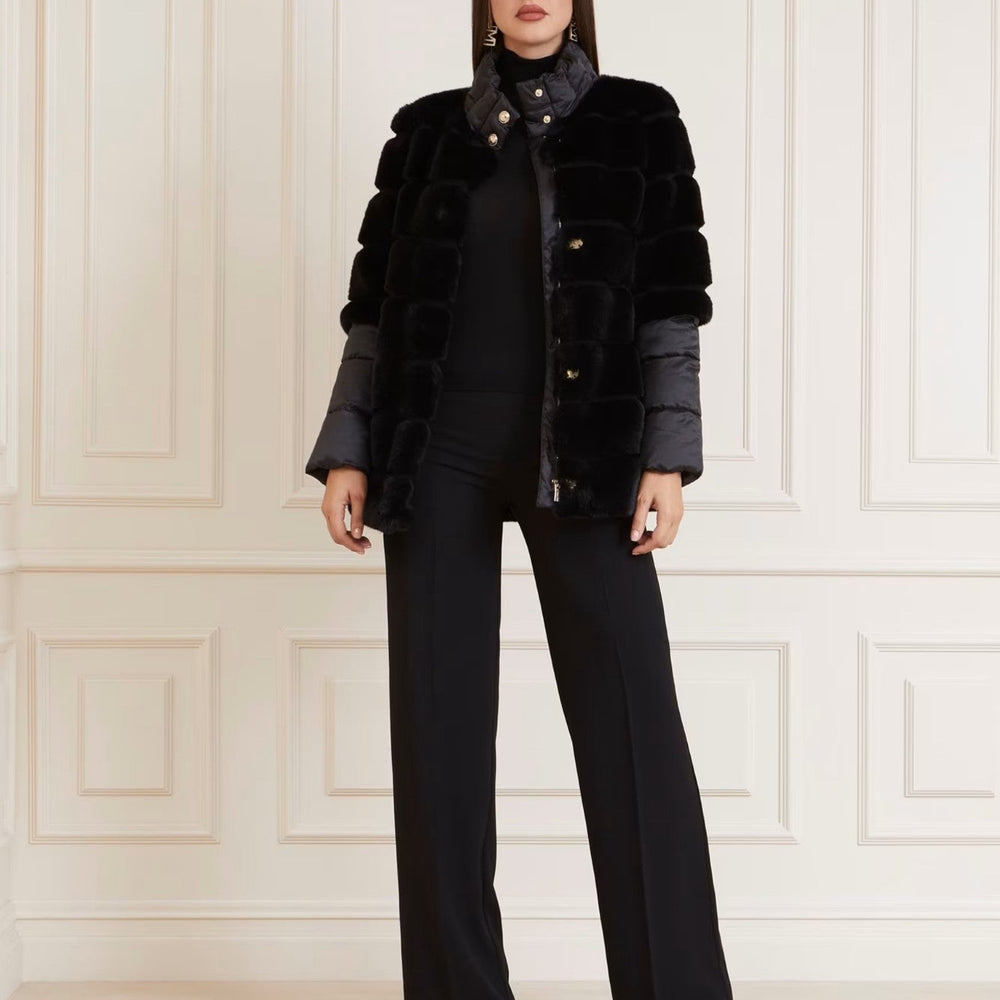 
                      
                        Geaca De Dama MARCIANO by GUESS Cu Blana Eco Si Guler Ridicat IMBRACAMINTE MARCIANO   
                      
                    