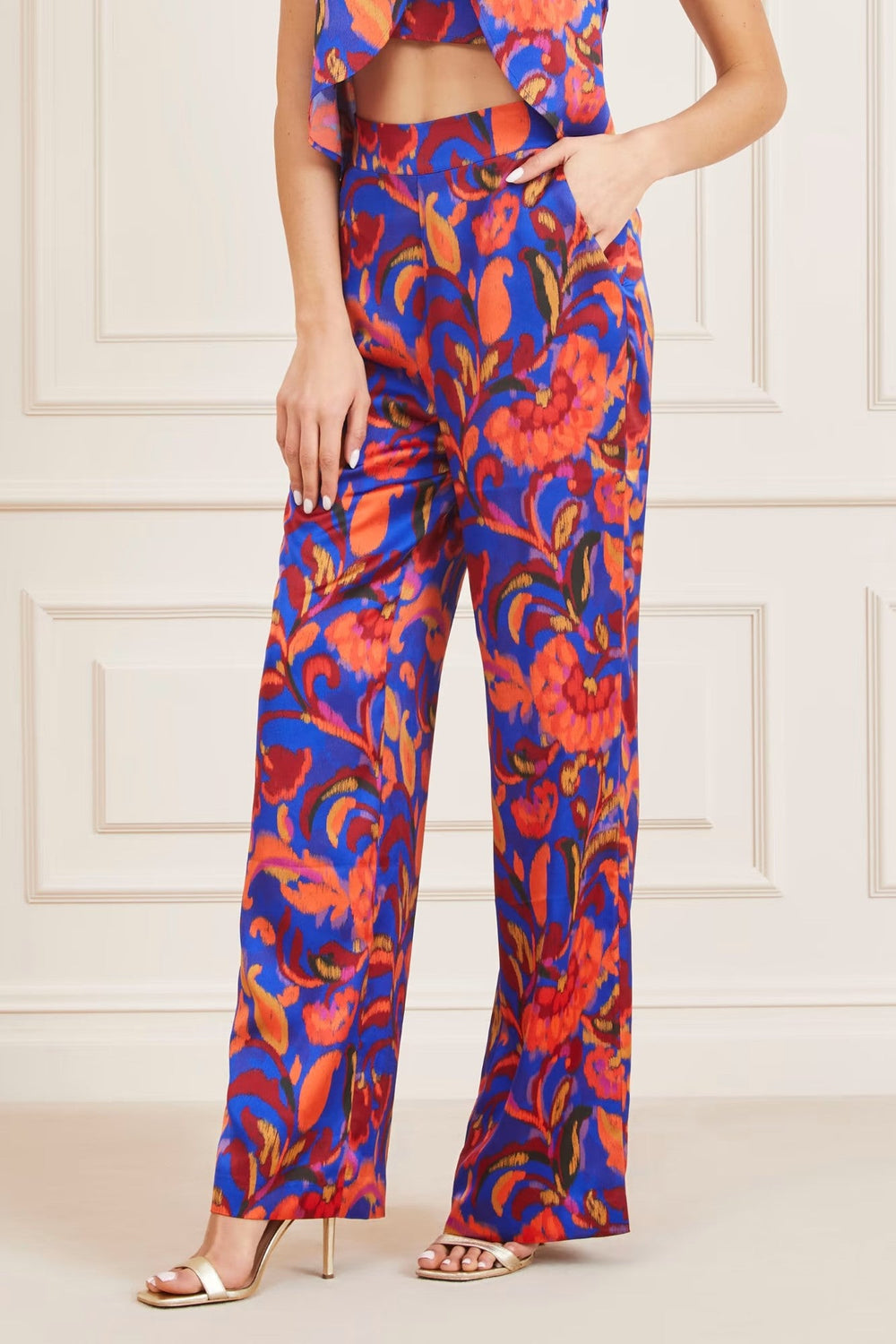 Pantaloni Dama MARCIANO by GUESS lejeri cu print floral PANTALONI MARCIANO Print 38 7622078587165