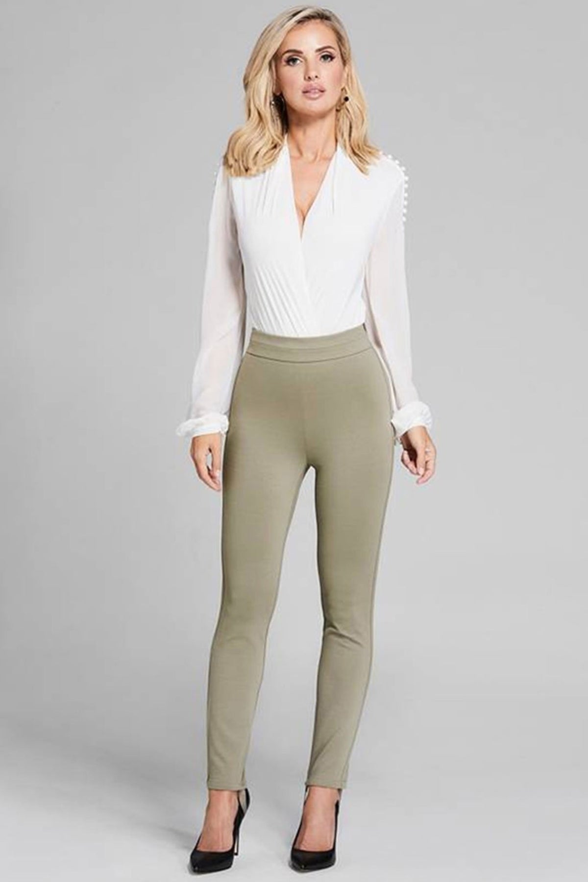 Pantaloni GUESS UB1084G1136302Z PANTALONI GUESS   