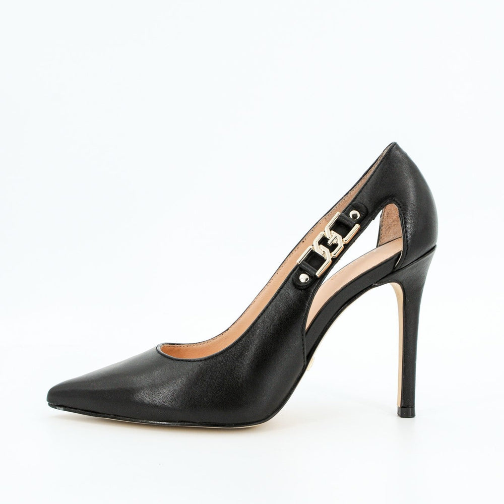 
                      
                        Pantofi GUESS stiletto PANTOFI GUESS   
                      
                    