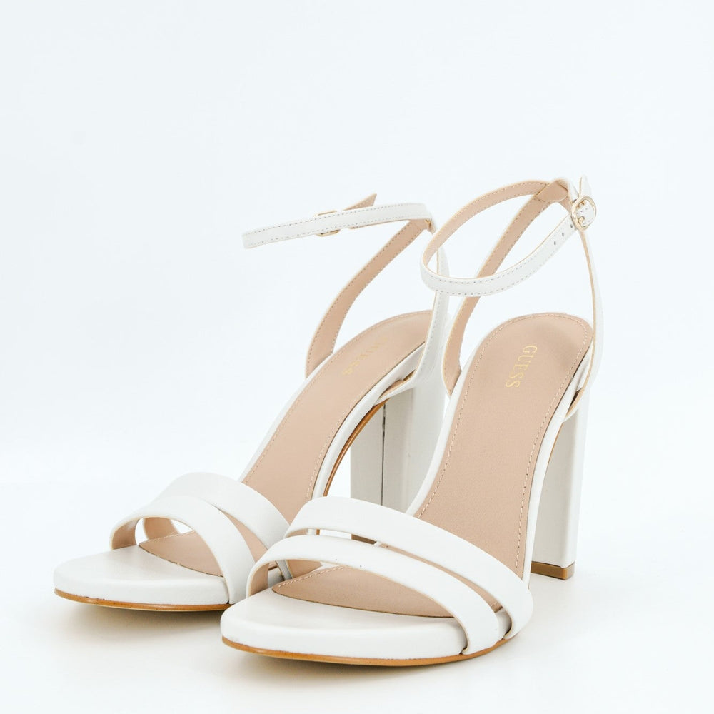 
                      
                        Sandale GUESS cu toc gros SANDALE GUESS   
                      
                    