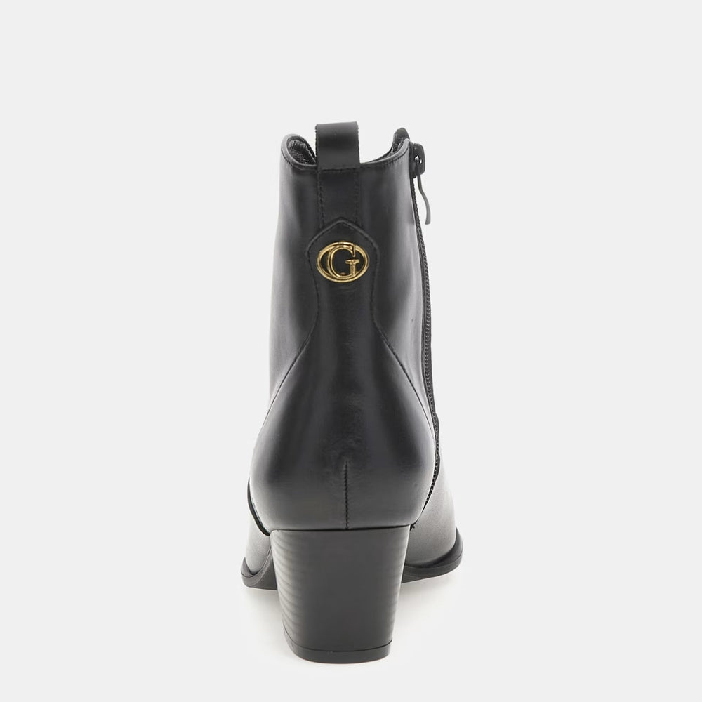 
                      
                        Botine Dama GUESS cu varf ascutit si toc patrat BOTINE GUESS   
                      
                    