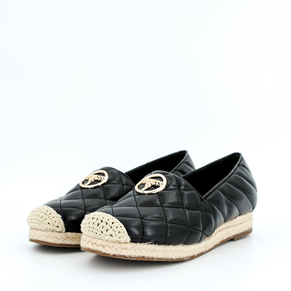 
                      
                        Pantofi GUESS din piele ecologica cu varf rotund UB10FLOLILELE14 PANTOFI GUESS   
                      
                    