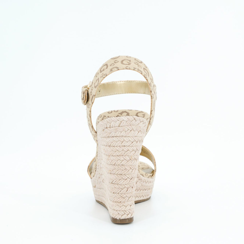 
                      
                        Sandale GUESS cu platforma UB10FLOTRAFAB04 SANDALE GUESS   
                      
                    