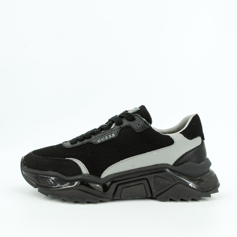 
                      
                        Pantofi sport GUESS cu talpa usoara PANTOFI SPORT GUESS   
                      
                    