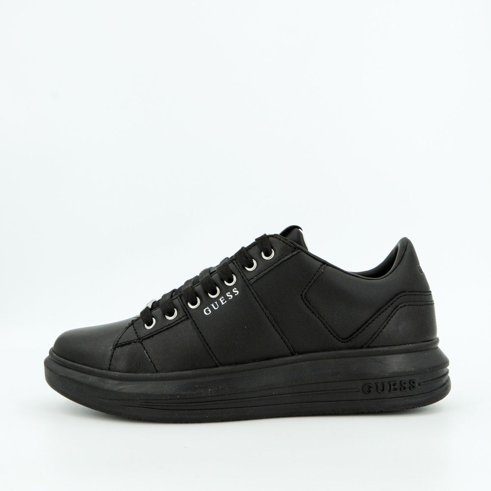
                      
                        Pantofi sport GUESS cu logo metalic PANTOFI SPORT GUESS   
                      
                    