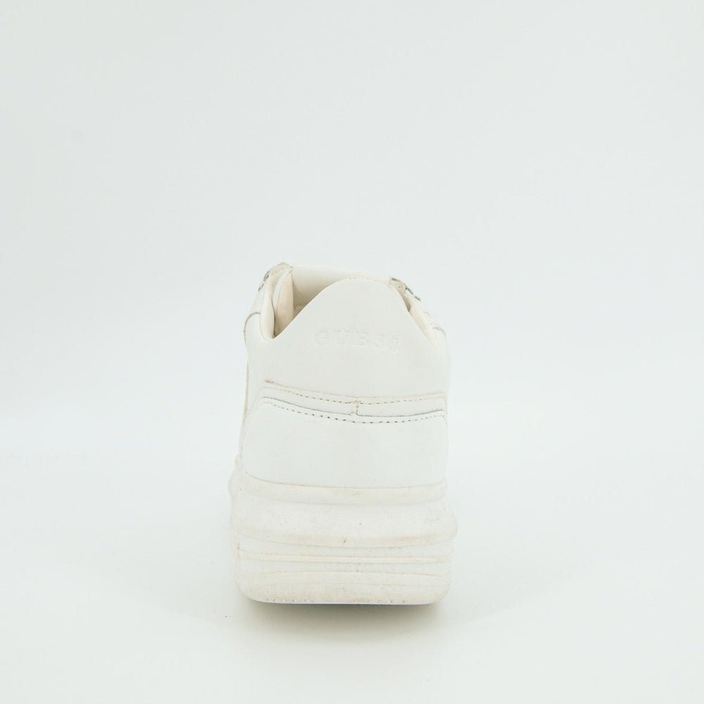 
                      
                        Pantofi sport GUESS cu logo metalic PANTOFI SPORT GUESS   
                      
                    