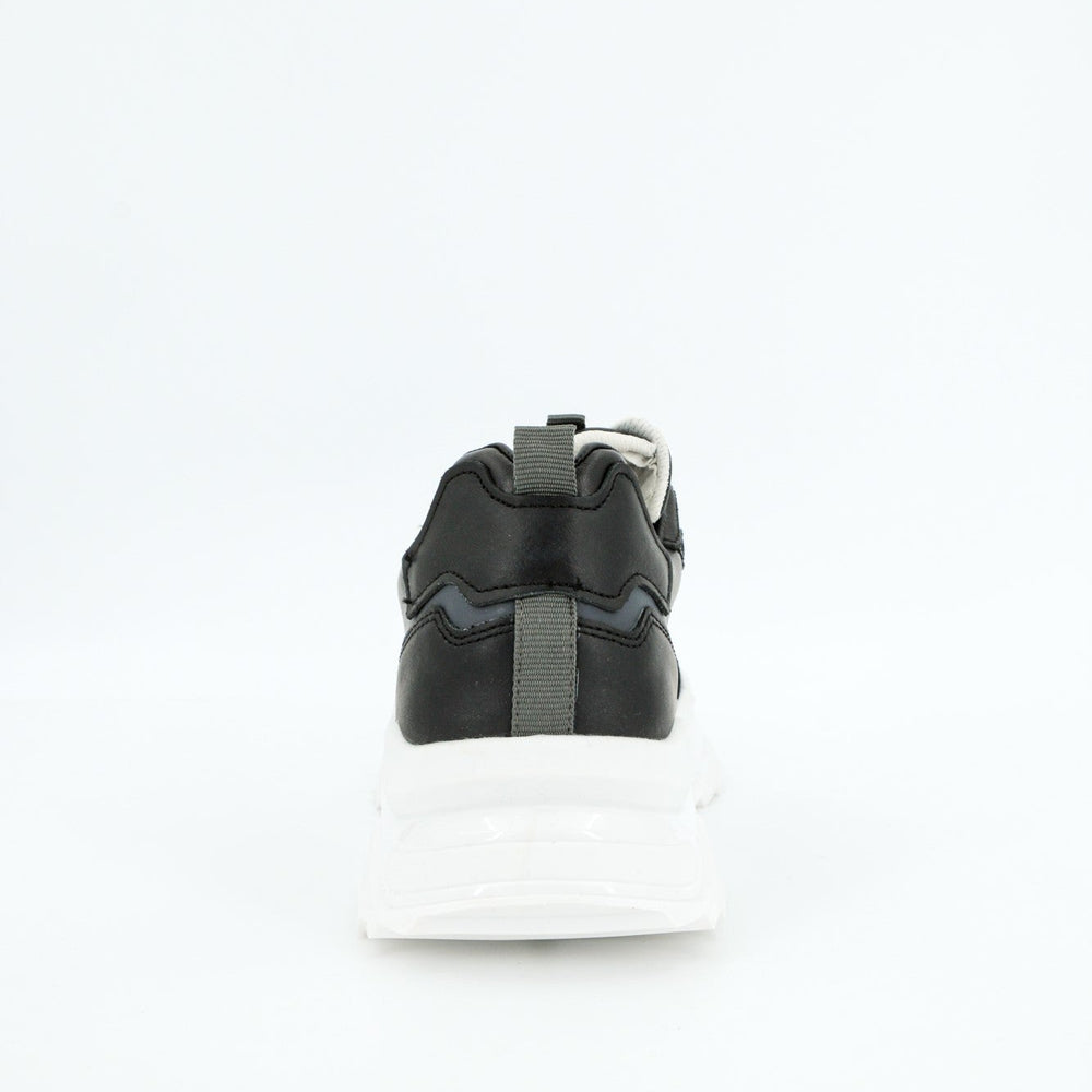 
                      
                        Pantofi sport GUESS cu talpa inalta PANTOFI SPORT GUESS   
                      
                    