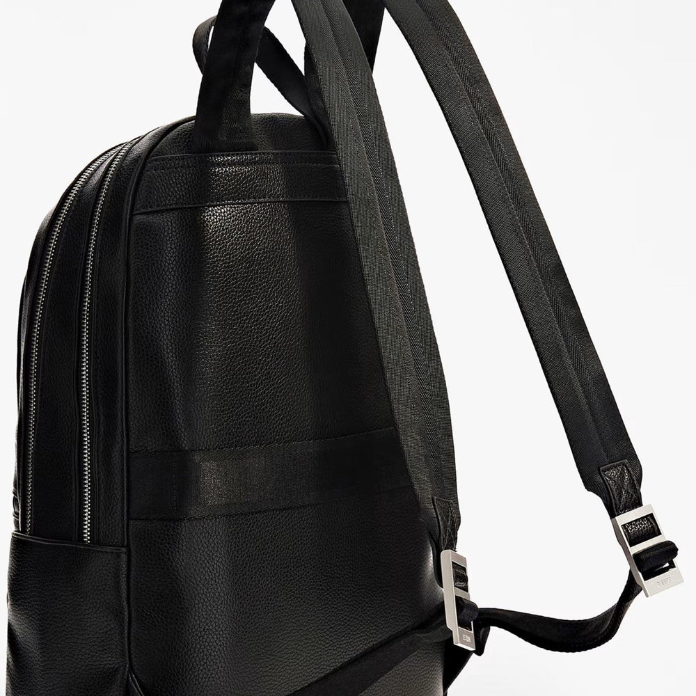 
                      
                        Rucsac Barbati GUESS UB10HMRIVIP2406 RUCSACURI GUESS   
                      
                    