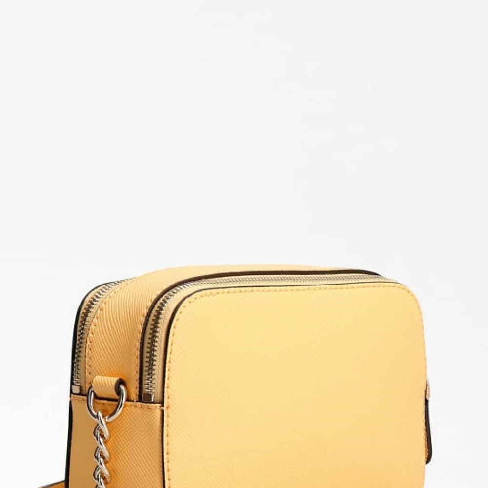 
                      
                        Geanta Dama GUESS Crossbody Cu Logo Frontal CROSSBODY GUESS   
                      
                    