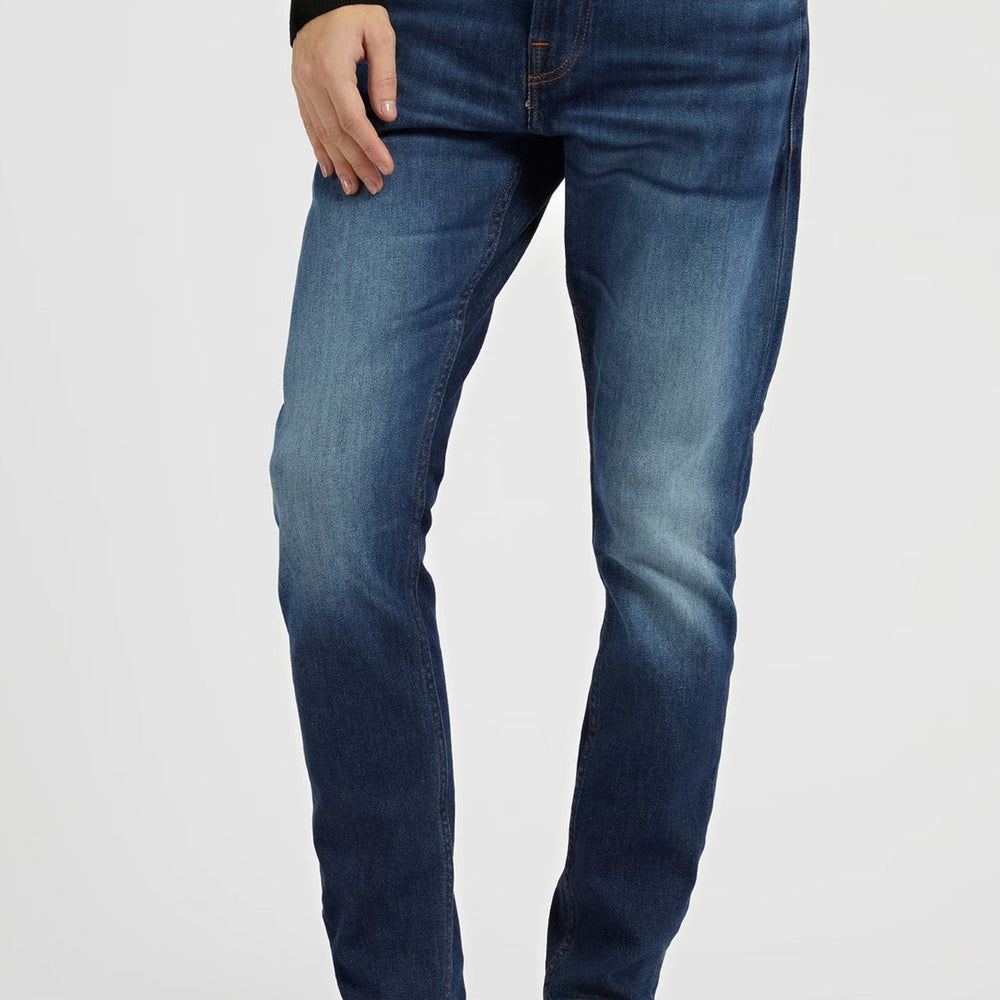 
                      
                        Pantaloni Barbati Denim GUESS Skinny Fit Cu Talie Medie PANTALONI DENIM GUESS Albastru 29 7621826300636
                      
                    