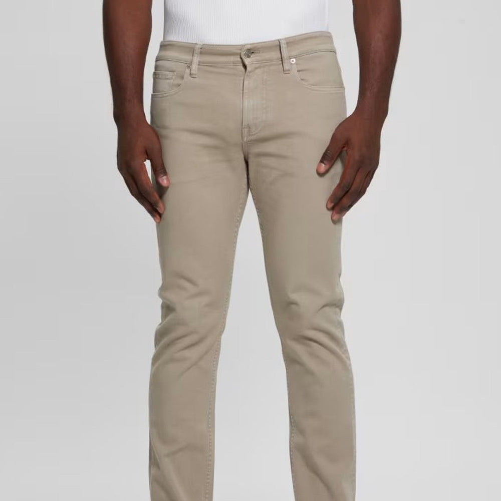 
                      
                        Pantaloni Denim GUESS Barbati Slim Fit si Talie Joasa IMBRACAMINTE GUESS Maro 29 7622336507676
                      
                    