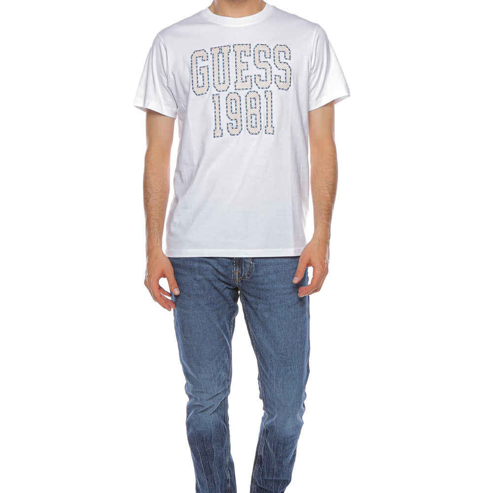 
                      
                        Tricou lejer cu logo GUESS 1981 TRICOURI GUESS   
                      
                    