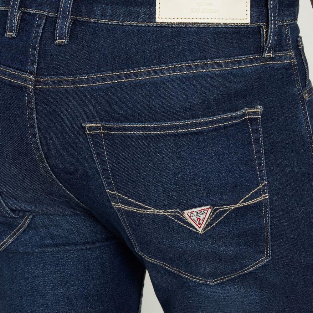 
                      
                        Pantaloni Denim GUESS De Barbati Cu Talie Medie si Croiala Slim Fit Conici IMBRACAMINTE GUESS   
                      
                    