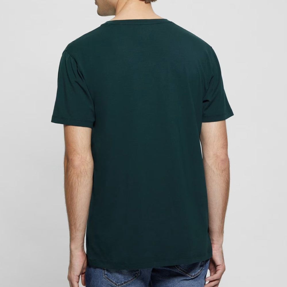 
                      
                        Tricou GUESS De Barbati Cu Logo Brodat La Piept Si Guler Rotund IMBRACAMINTE GUESS   
                      
                    