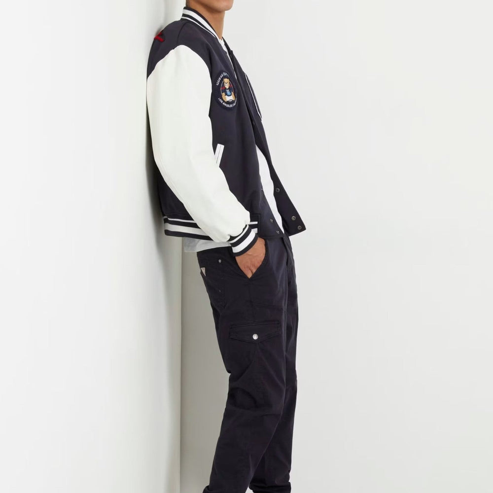 
                      
                        Pantaloni GUESS De Barbati Cu Buzunare Laterale IMBRACAMINTE GUESS   
                      
                    