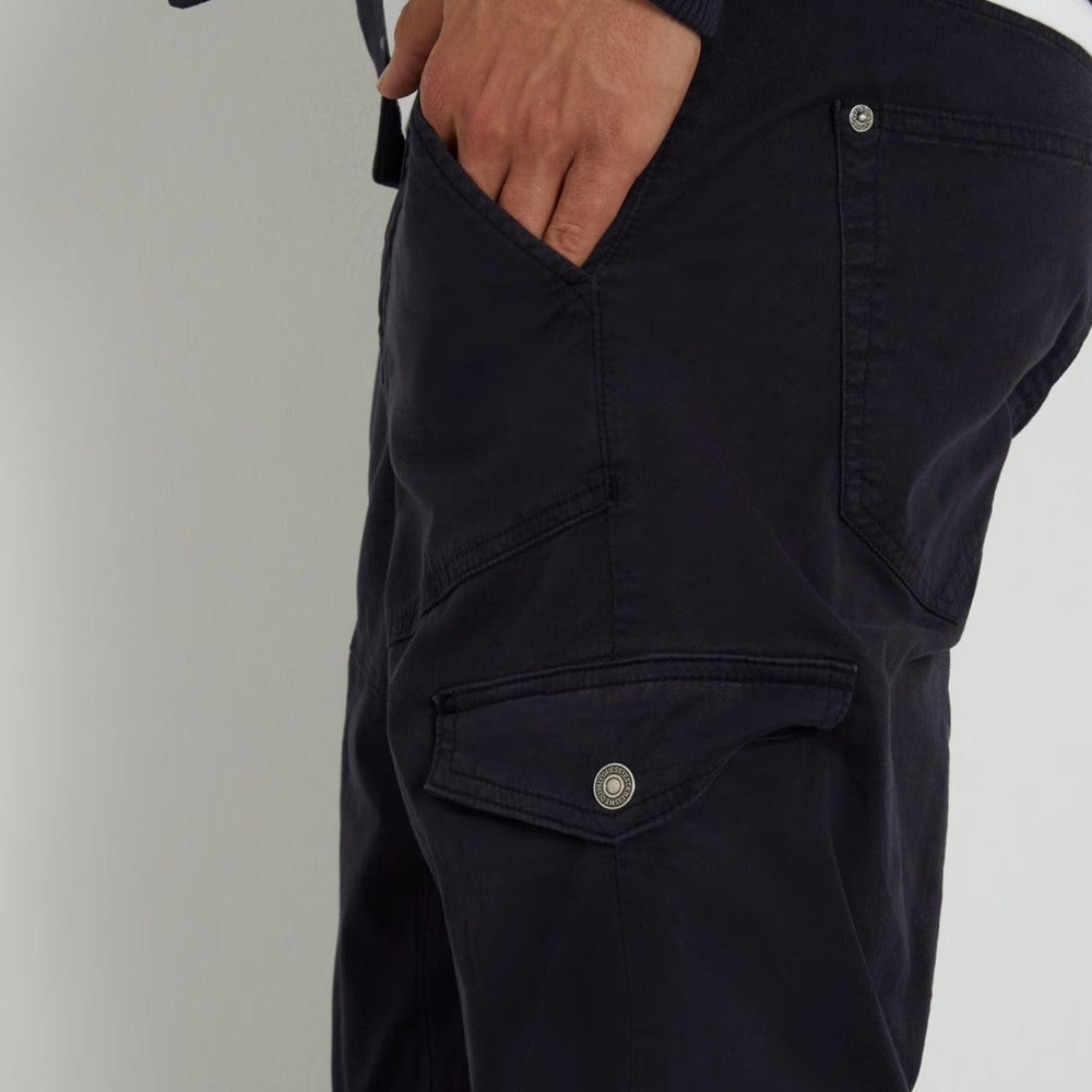 
                      
                        Pantaloni GUESS De Barbati Cu Buzunare Laterale IMBRACAMINTE GUESS   
                      
                    