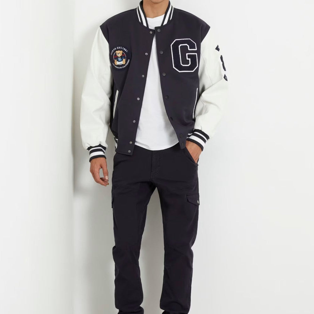 
                      
                        Jacheta GUESS De Barbati Varsity Cu Petice IMBRACAMINTE GUESS   
                      
                    