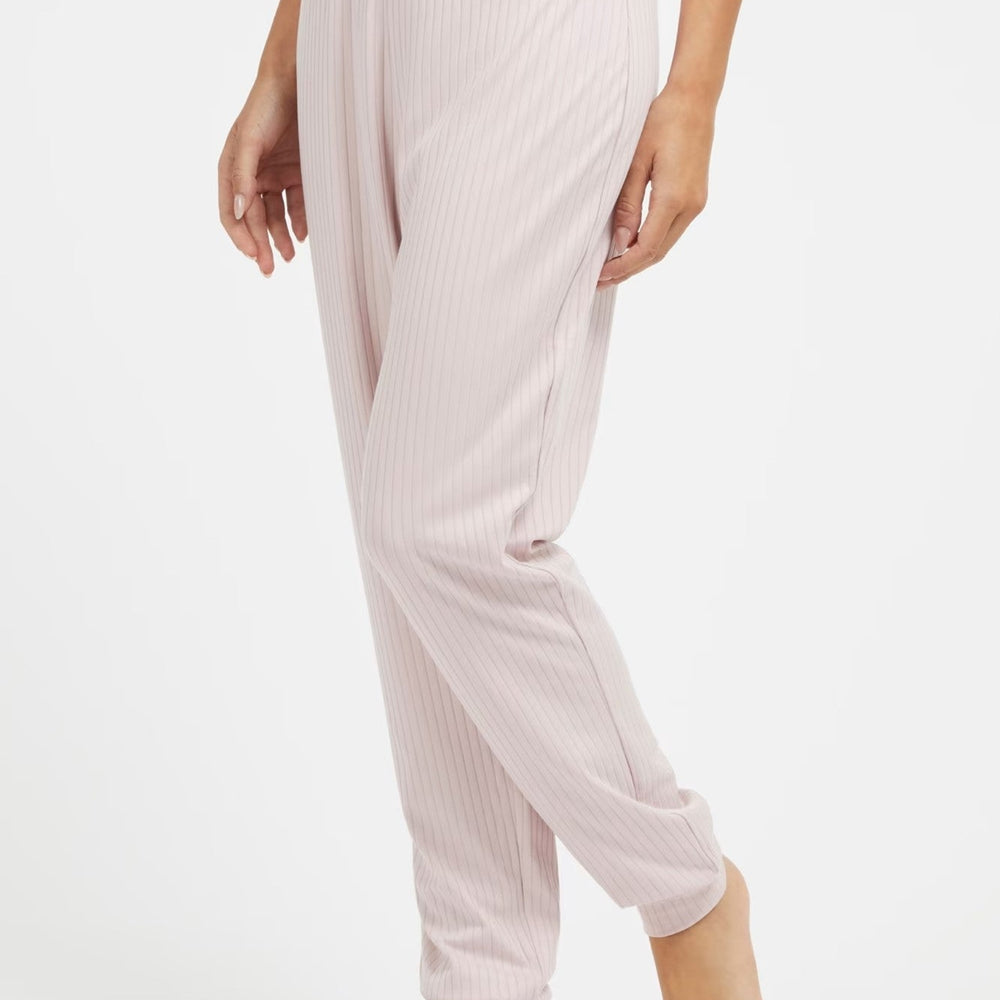 
                      
                        Pantaloni pijama dama GUESS IMBRACAMINTE GUESS   
                      
                    