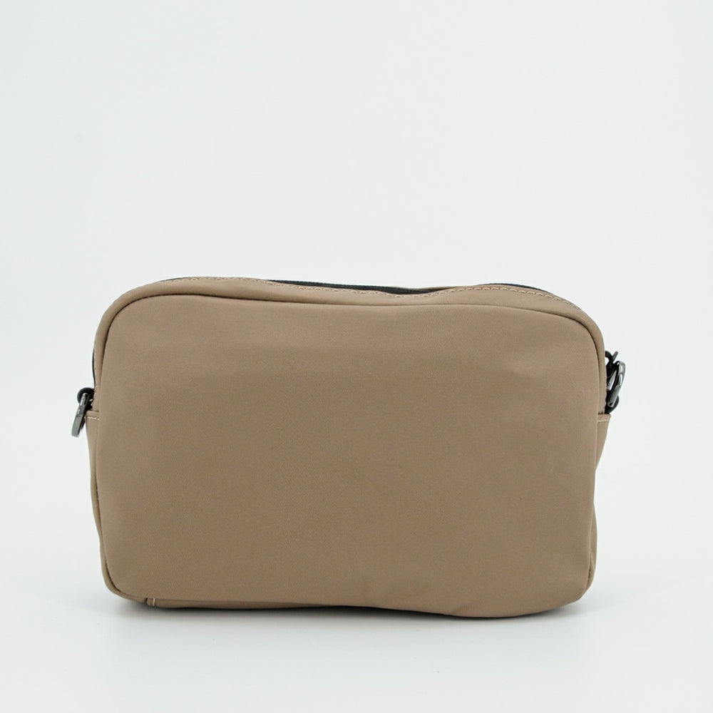 
                      
                        Geanta GUESS UB10PMFRANP2345 GENTI GUESS   
                      
                    