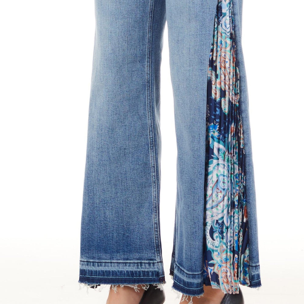 
                      
                        Pantaloni Denim LIU JO UB10UA3084D4346 PANTALONI DENIM LIU JO   
                      
                    