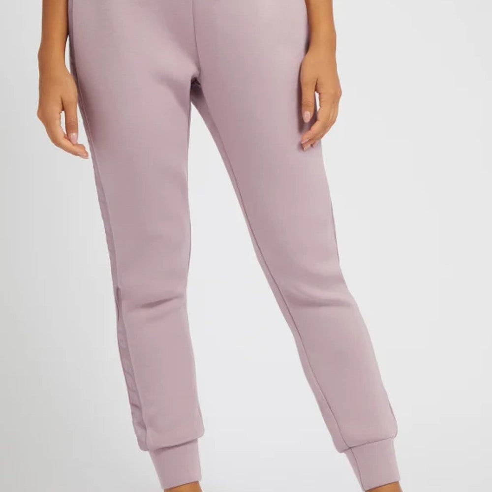 
                      
                        Pantaloni GUESS UB10V2YB18K7UW2 PANTALONI GUESS Mov XS 7617076247616
                      
                    