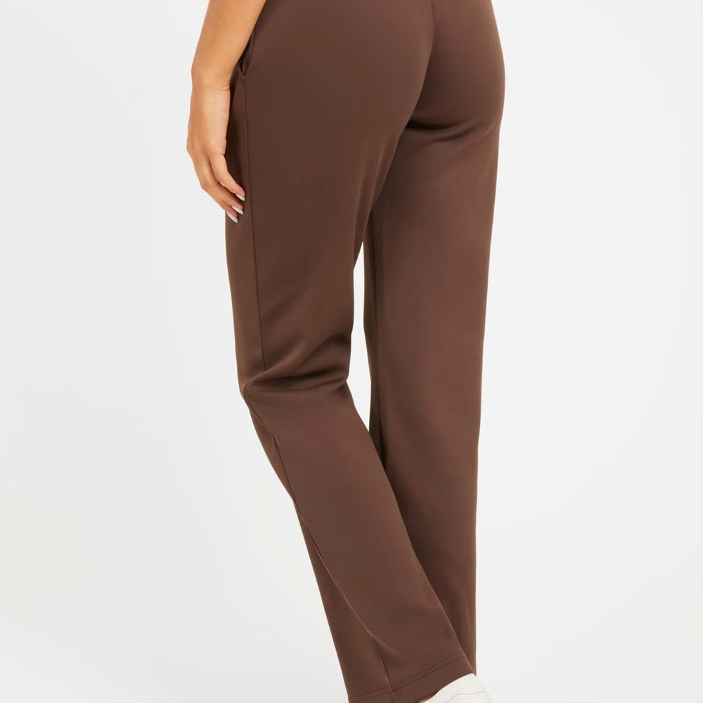 
                      
                        Pantaloni GUESS drepti IMBRACAMINTE GUESS   
                      
                    