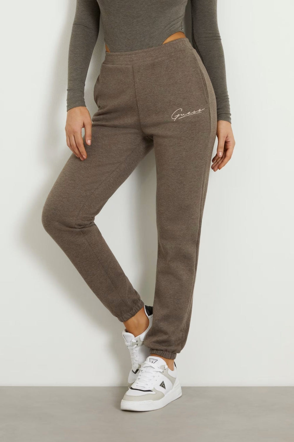 Pantaloni  De Dama GUESS Sport IMBRACAMINTE GUESS Maro XS 762492639356