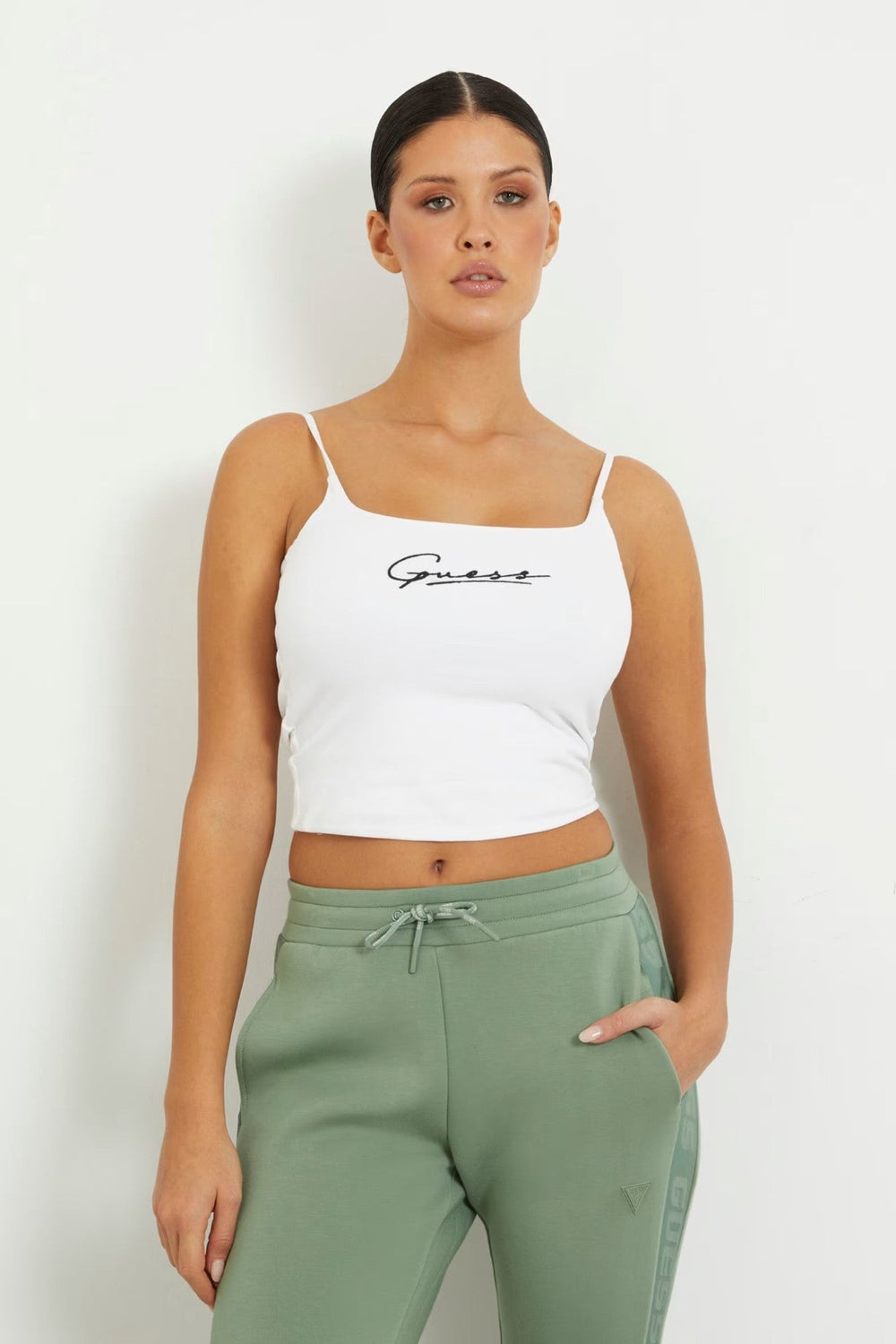 Top GUESS De Dama Sport IMBRACAMINTE GUESS Alb XS 762492638790