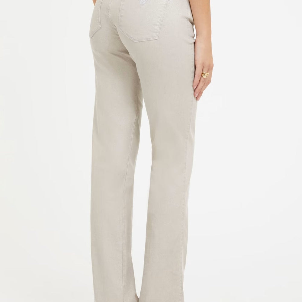 
                      
                        Pantaloni Dama Denim GUESS Drepti Cu Talie Medie IMBRACAMINTE GUESS   
                      
                    
