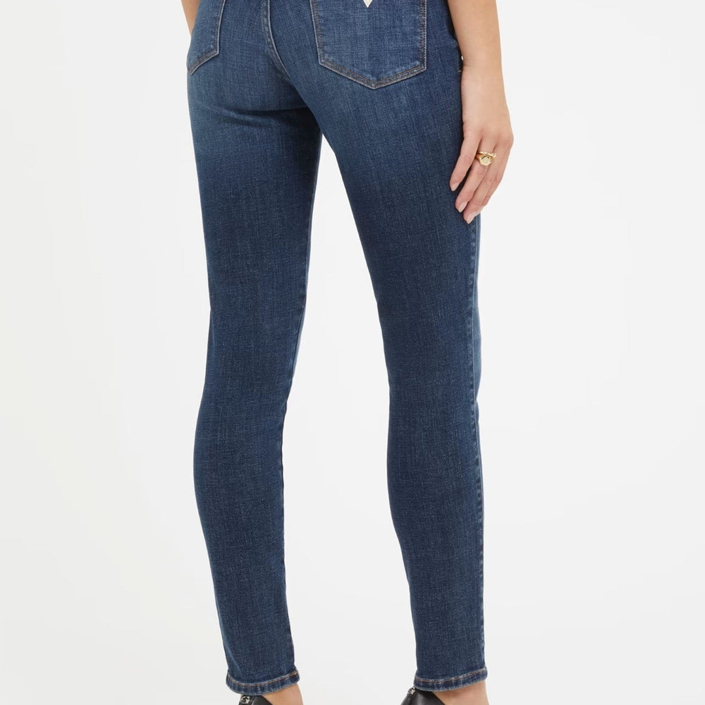 
                      
                        Pantaloni Denim GUESS Skinny Si Cu Talie Medie IMBRACAMINTE GUESS   
                      
                    
