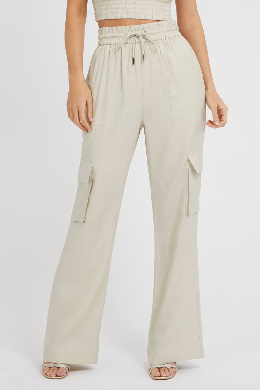Pantaloni Dama GUESS stil cargo cu talie ajustabila PANTALONI GUESS Bej XS 7622078883540