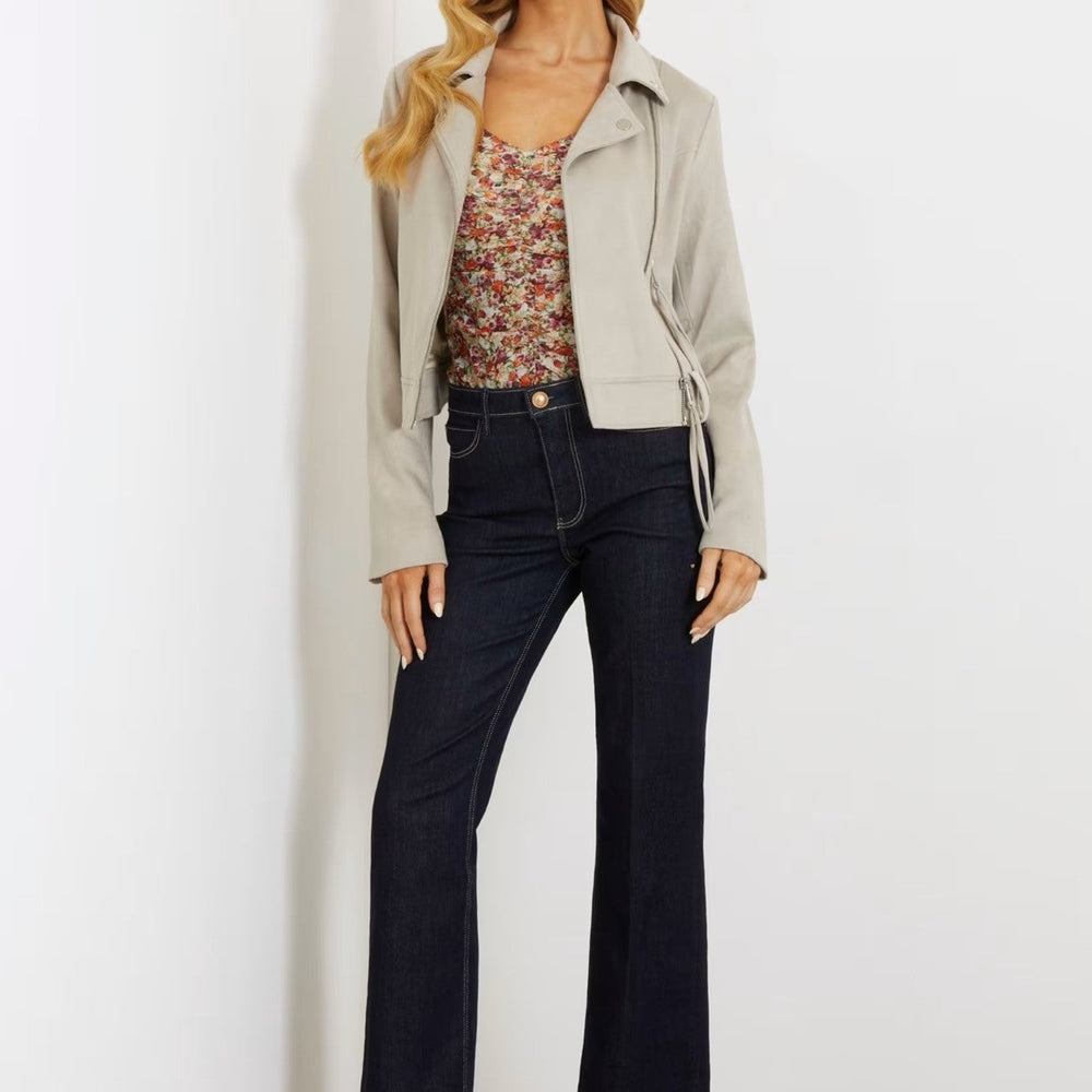 
                      
                        Pantaloni Denim GUESS DE Dama Cu Talie Inalta Si Evazati IMBRACAMINTE GUESS   
                      
                    