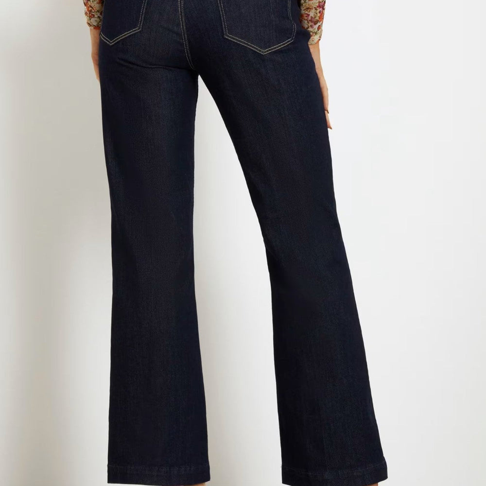 
                      
                        Pantaloni Denim GUESS DE Dama Cu Talie Inalta Si Evazati IMBRACAMINTE GUESS   
                      
                    