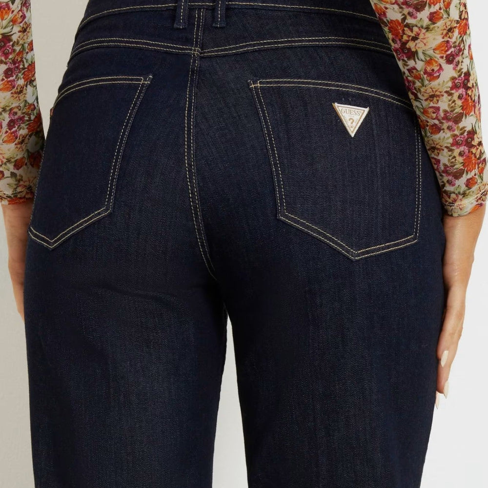 
                      
                        Pantaloni Denim GUESS DE Dama Cu Talie Inalta Si Evazati IMBRACAMINTE GUESS   
                      
                    