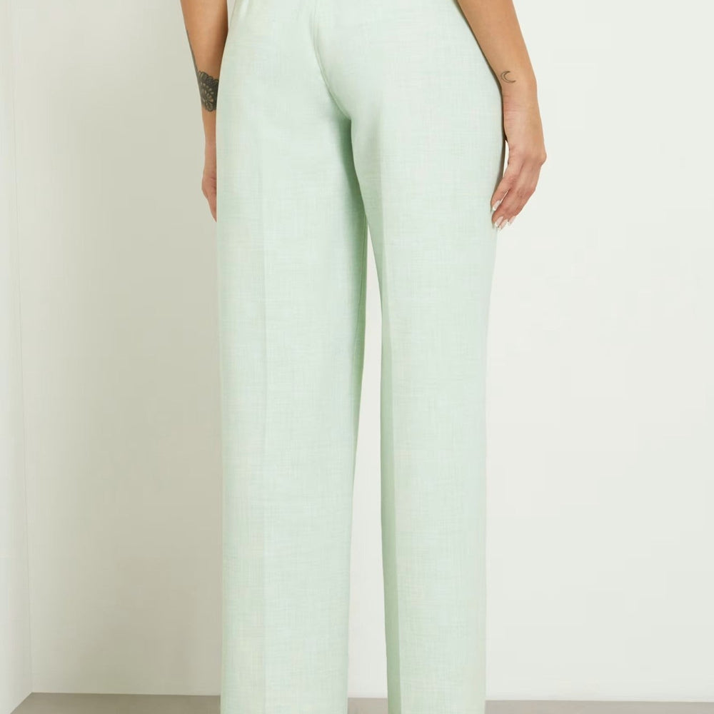 
                      
                        Pantaloni GUESS Dama Cu Talie Inalta Si Croiala Larga IMBRACAMINTE GUESS   
                      
                    