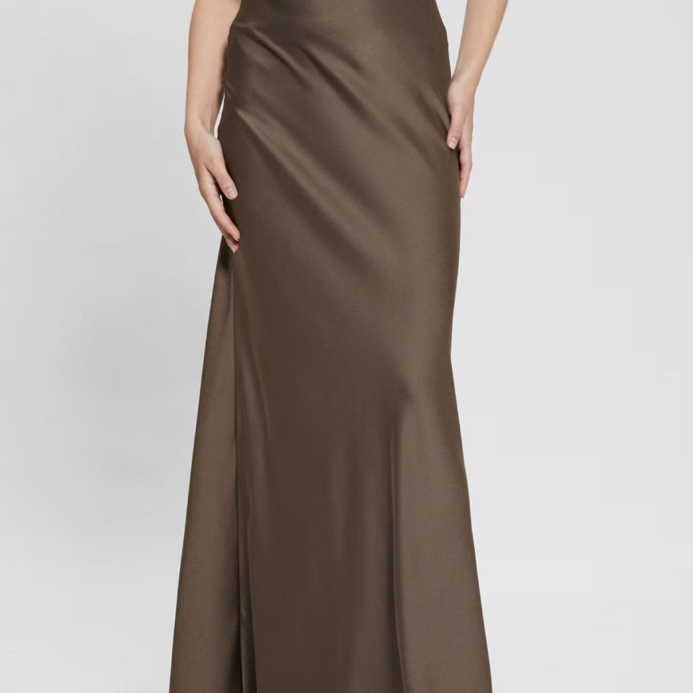 
                      
                        Fusta GUESS De Dama Lunga Din Satin Cu Talie Inalta IMBRACAMINTE GUESS Kaki XS 762610131943
                      
                    