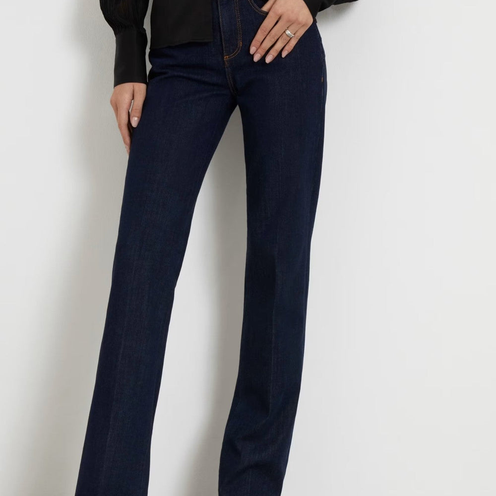 
                      
                        Pantaloni Denim GUESS De Dama Drepti IMBRACAMINTE GUESS Albastru 24 762492682640
                      
                    