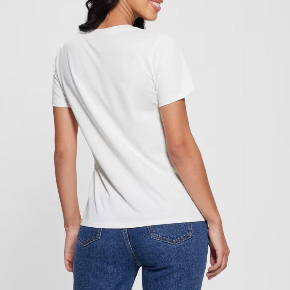 
                      
                        Tricou GUESS Dama Cu Imprimeu Brodat In Forma De Buze IMBRACAMINTE GUESS   
                      
                    