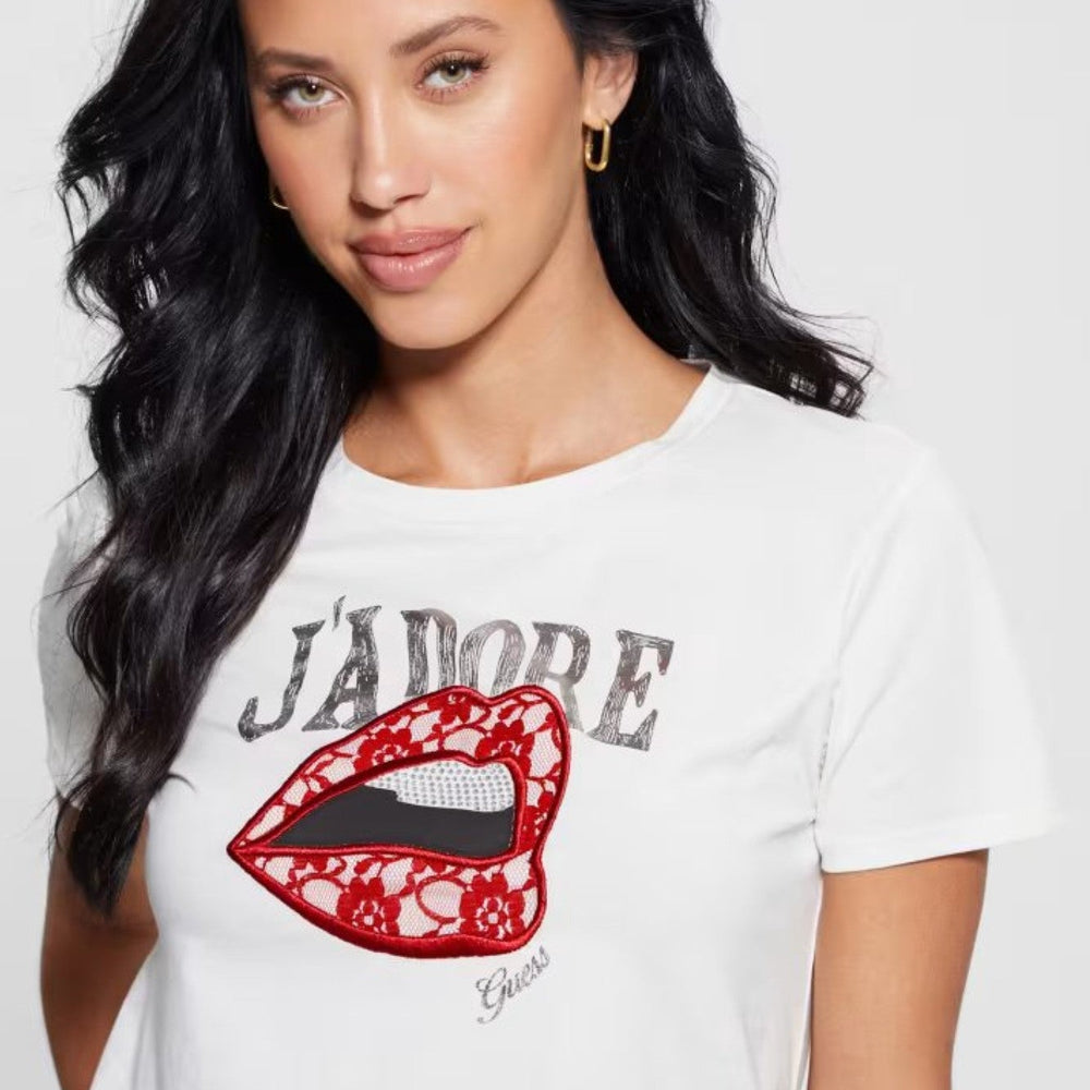 
                      
                        Tricou GUESS Dama Cu Imprimeu Brodat In Forma De Buze IMBRACAMINTE GUESS   
                      
                    