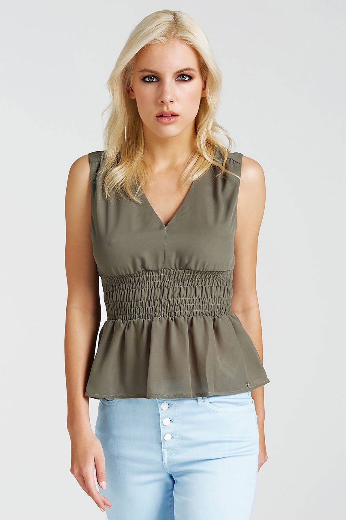 Top GUESS UB10W92H9NWCEJ0 TOPURI SI BLUZE GUESS Kaki XS 7613419191998