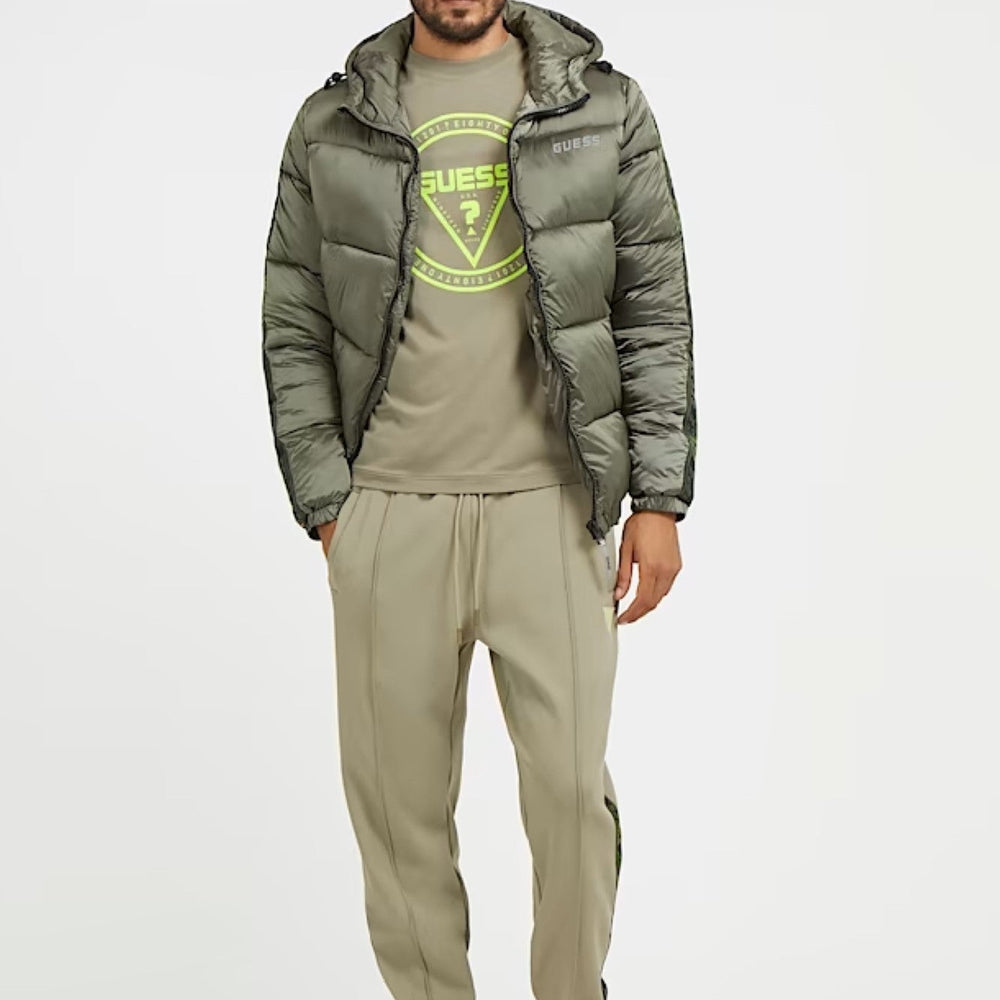 
                      
                        Geaca GUESS cu logo si buzunare IMBRACAMINTE GUESS   
                      
                    