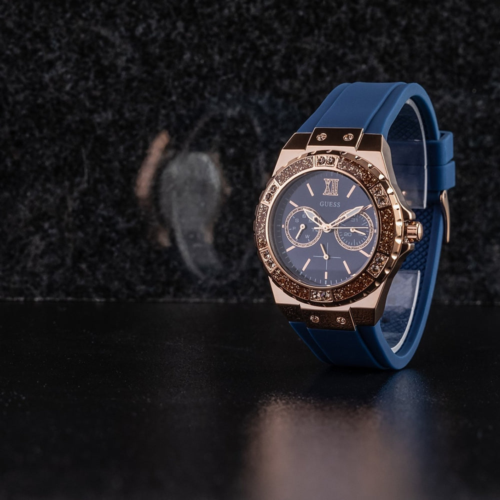 
                      
                        Ceas de dama GUESS LIMELIGHT GUW1053L1 CEASURI GUESS   
                      
                    