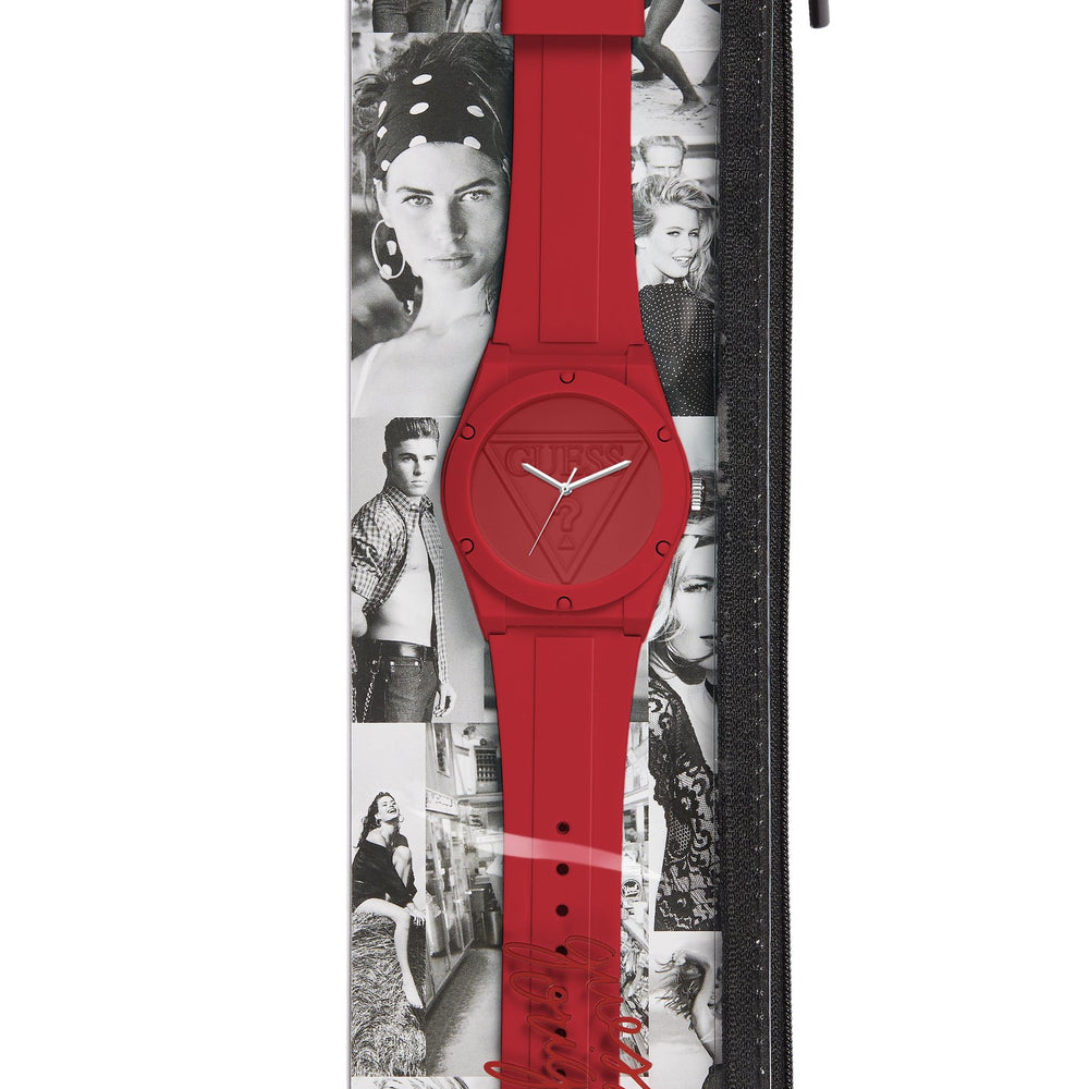 
                      
                        Ceas de dama GUESS RETRO POP GUW0979L3 CEASURI GUESS   
                      
                    